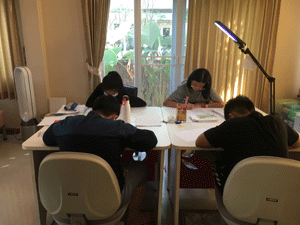 รูปภาพเด็กเรียนสดกลุ่มเล็ก9