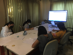 รูปภาพเด็กเรียนสดกลุ่มเล็ก12